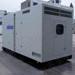通柴低噪音600千瓦柴油發(fā)電機組