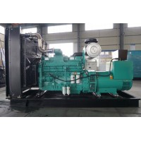 康明斯動力配套610KW柴油發(fā)電機(jī)組價格