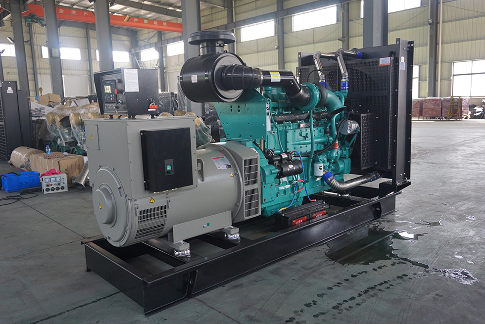 KTA19-G4重慶康明斯動力配套500KW柴油發(fā)電機組報價