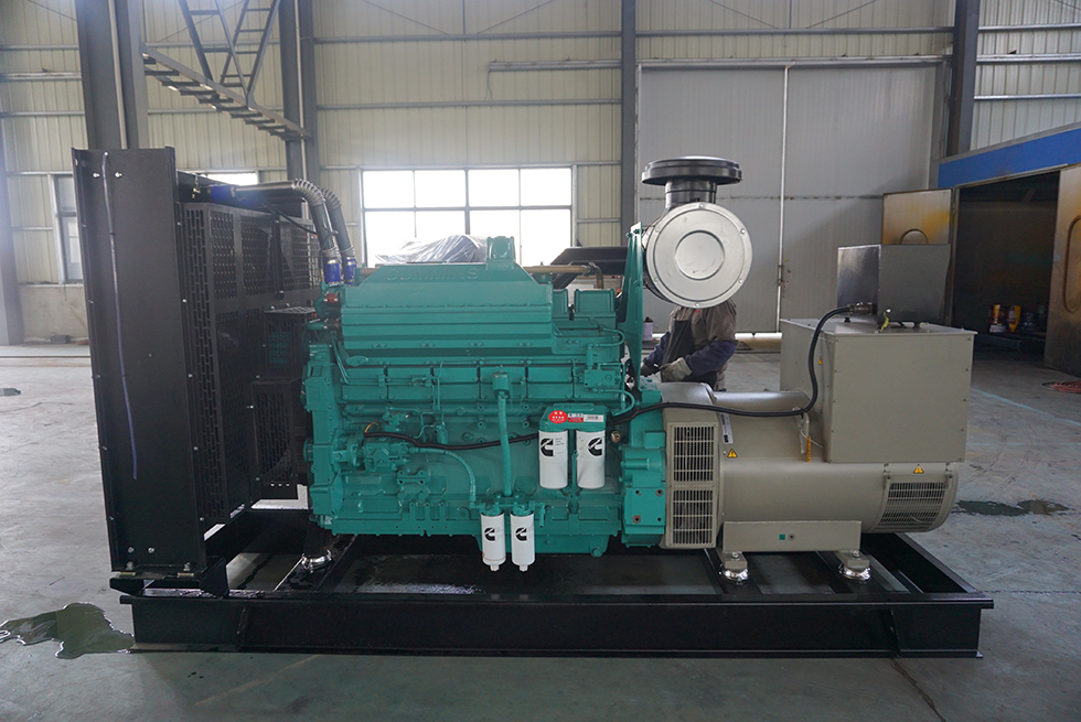 KTA19-G4重慶康明斯動力配套500KW柴油發(fā)電機組報價